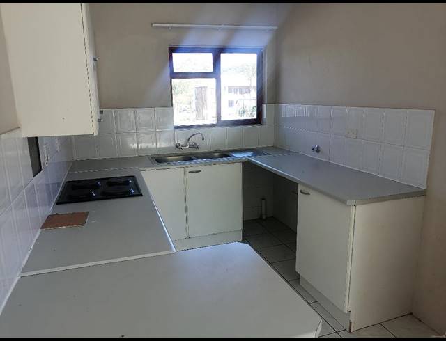 1 bed property to rent in BASSONIA